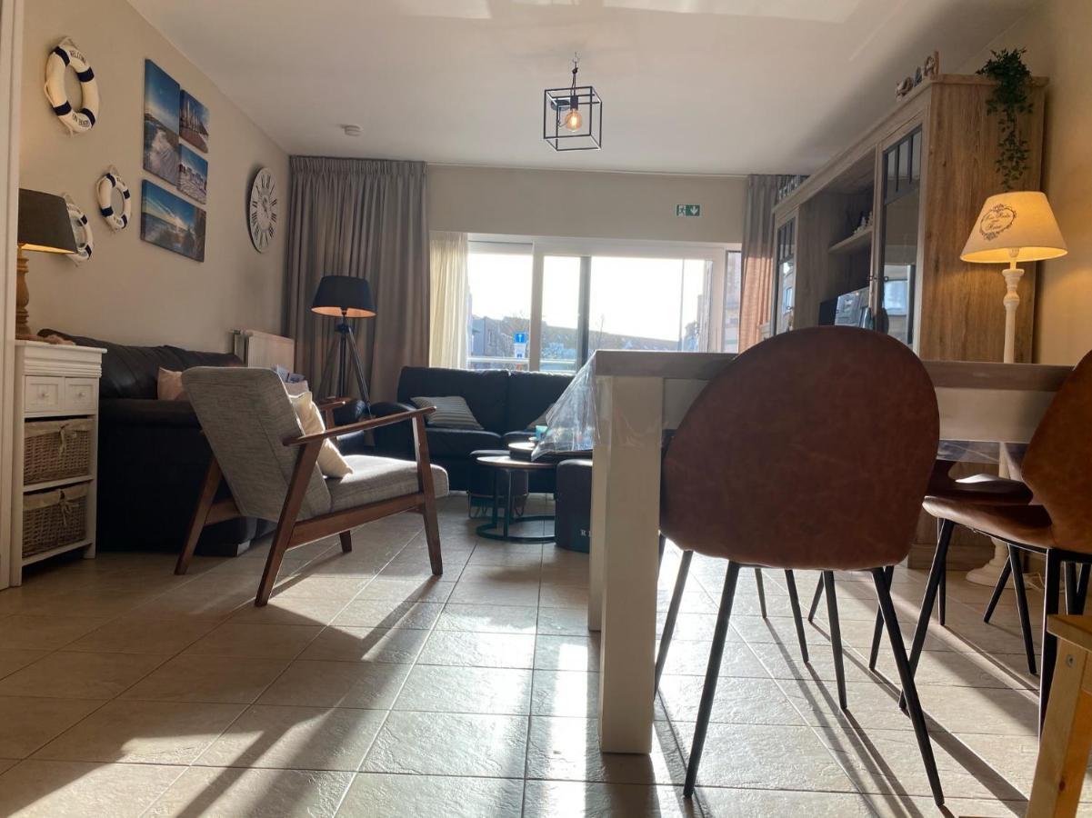Des Ambassadeurs Apartment บลังเคนเบอร์เก ภายนอก รูปภาพ