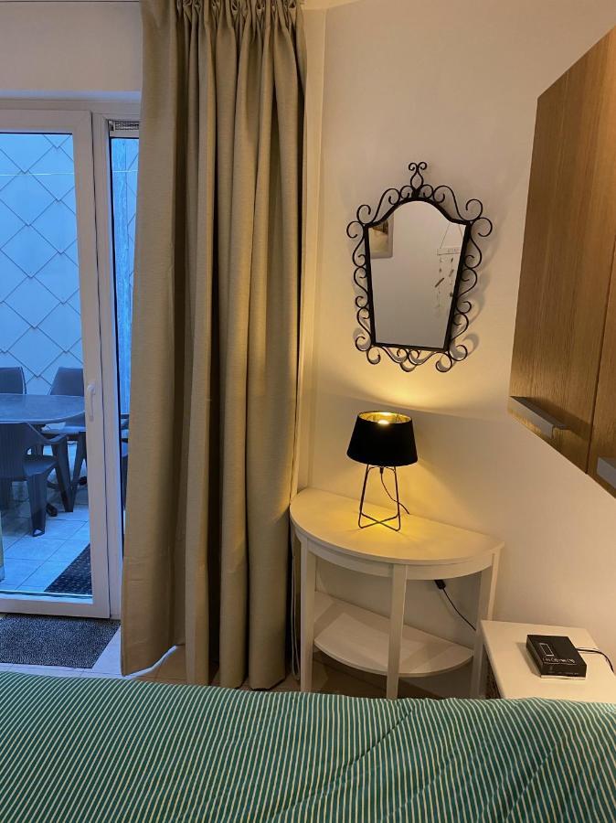 Des Ambassadeurs Apartment บลังเคนเบอร์เก ภายนอก รูปภาพ