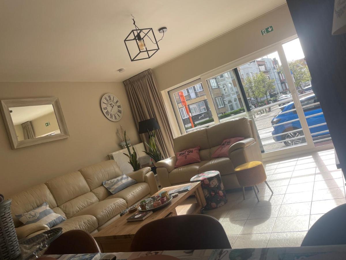 Des Ambassadeurs Apartment บลังเคนเบอร์เก ภายนอก รูปภาพ